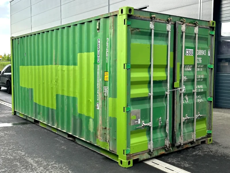 Gebrauchter 20-Fuß Seecontainer in Grün